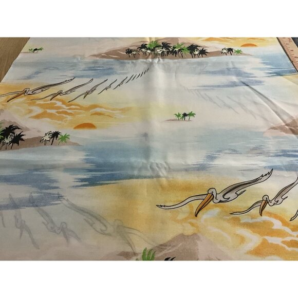 Hoffman California Vintage Silky Fabric Featuring Tropical Scene 4 Yards x 45" W - Picture 8 of 14